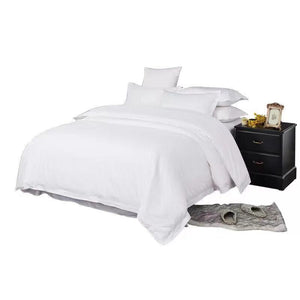 Mashuka meupe cotton size 8 kwa 9 na foronya nne za mito. Hotel, BnB, Lodge & Apartment